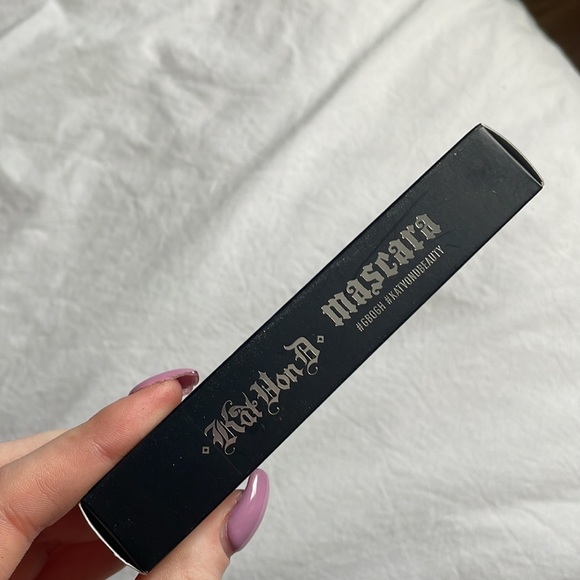 KatVonD mascara - Picture 2 of 3